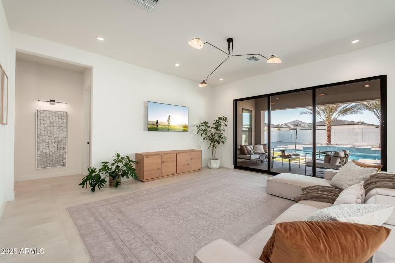 21946 E Via De Arboles - 07