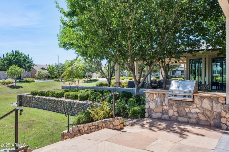 76-web-or-mls-19910-e-vallejo-st