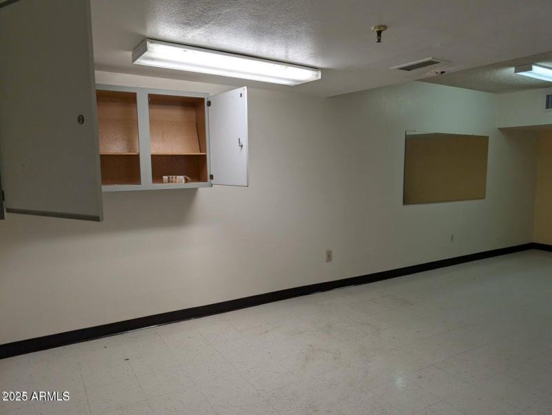 20250306191710175579000000-o