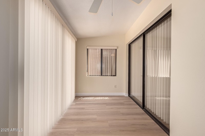 Also Shows Laminate Flooring