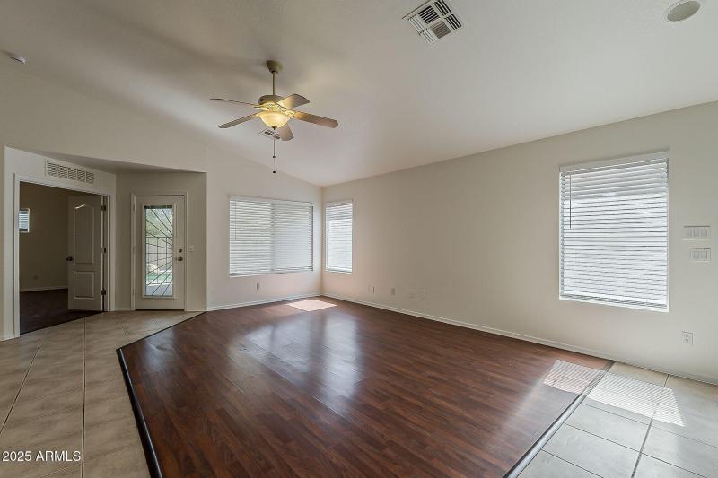 9-web-or-mls-Saguaro-9