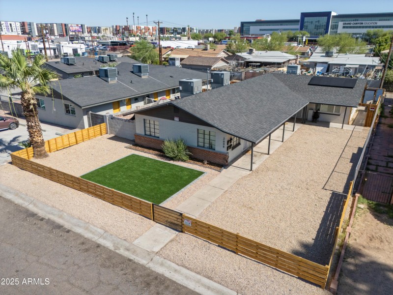 2608_w_pierson_st_18