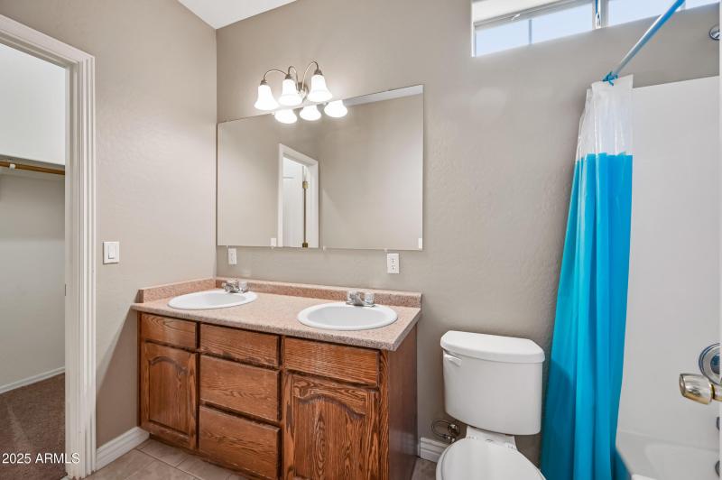 ocupix-3808 S 339th Ave-17