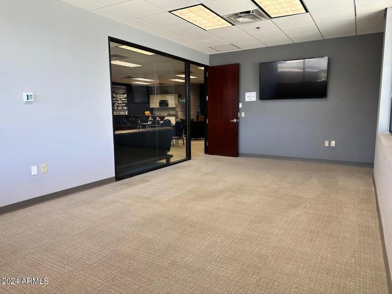 Suite B - Corner Office