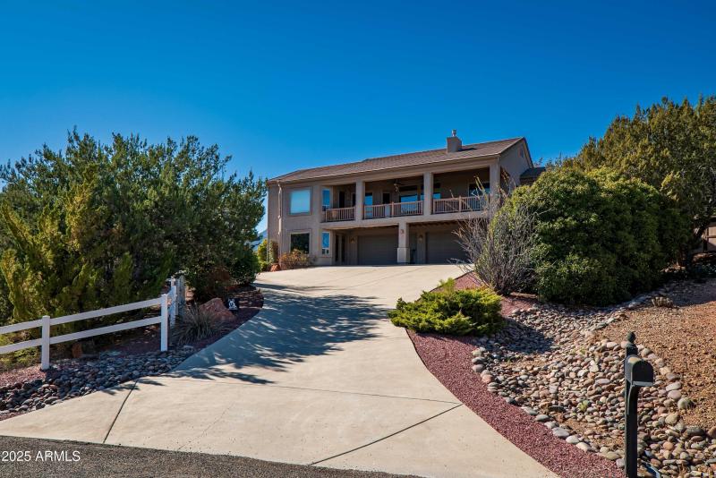 6 Car Garages Comes w/House!