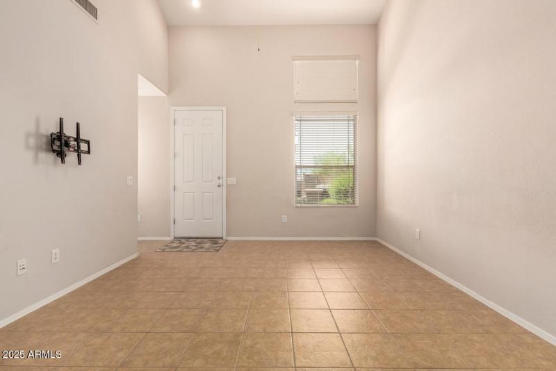 6-Nook to Family Room