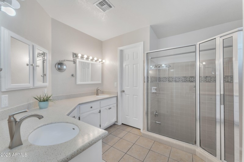 Great space in primary bathroom