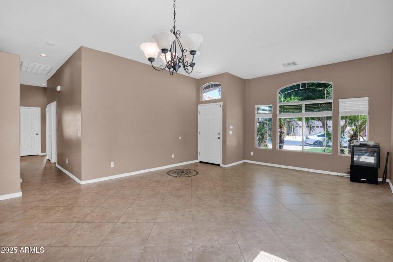 6-web-or-mls-P1235267