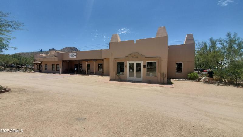 6070 E. Cave Creek Rd.