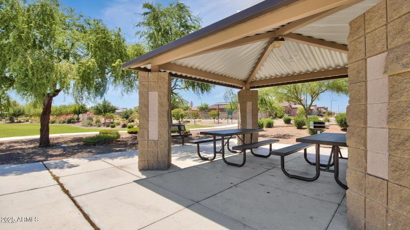 20180518204715684765000000-o