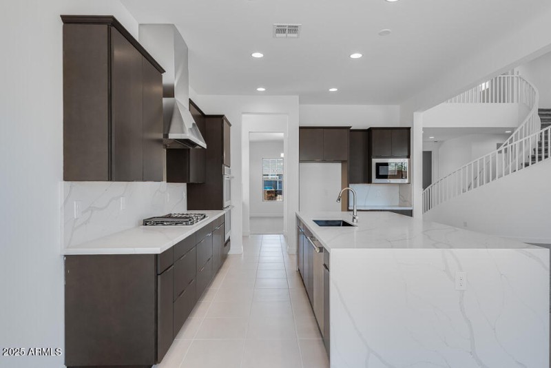 hj-az-phx-stonehaven-voyage-acadia-lot-1