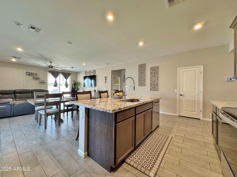 Gorgeous granite counters