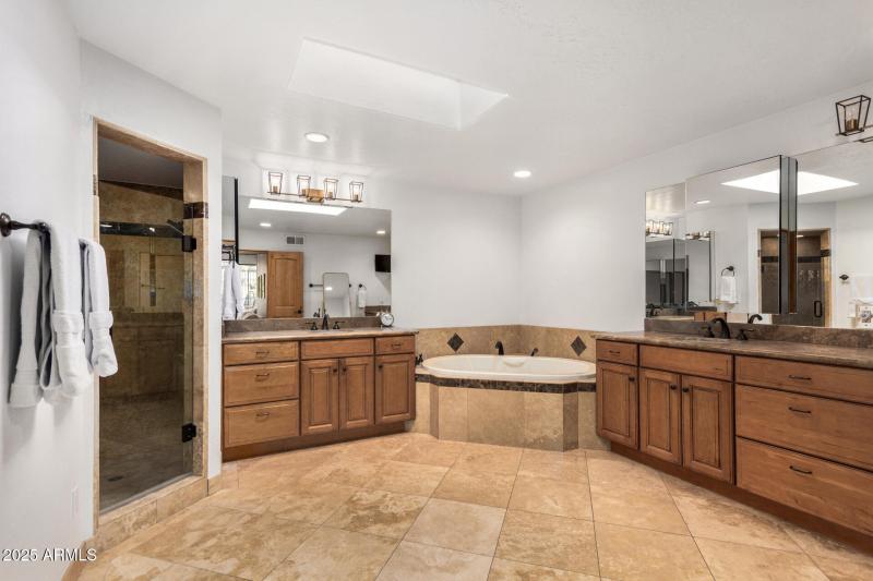 32 - Arizona Bilmore