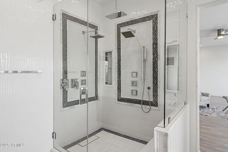 Primary suite shower