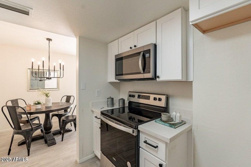 20230429020716050297000000-o