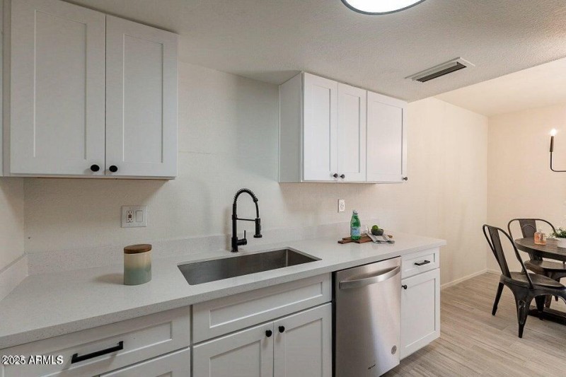 20230429020714065830000000-o