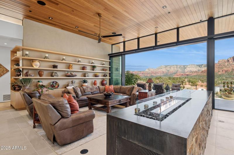 7-web-or-mls-24-jefferson-ct