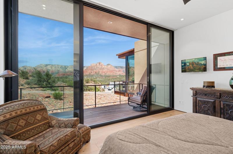 45-web-or-mls-24-jefferson-ct