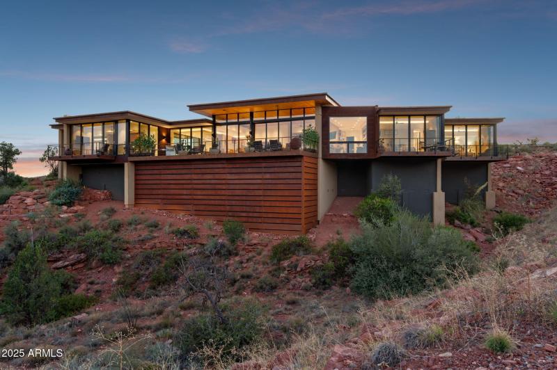 92-web-or-mls-24-jefferson-ct