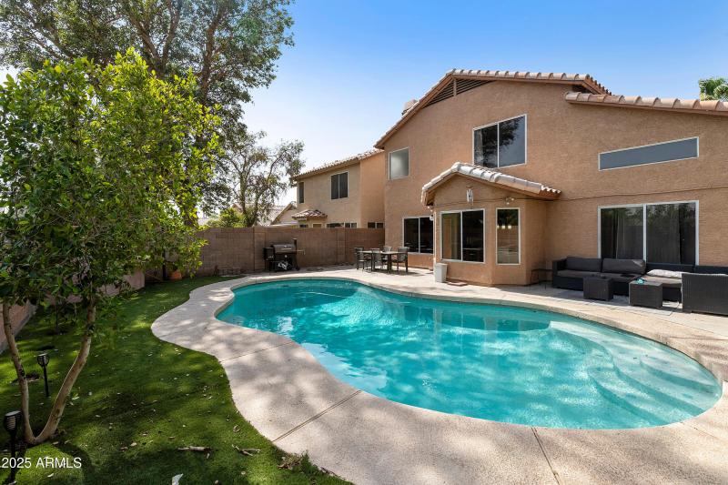 4820 W-027-021-DLB 0457-MLS_Size