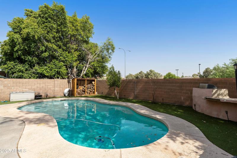 4820 W-029-020-DLB 0455-MLS_Size