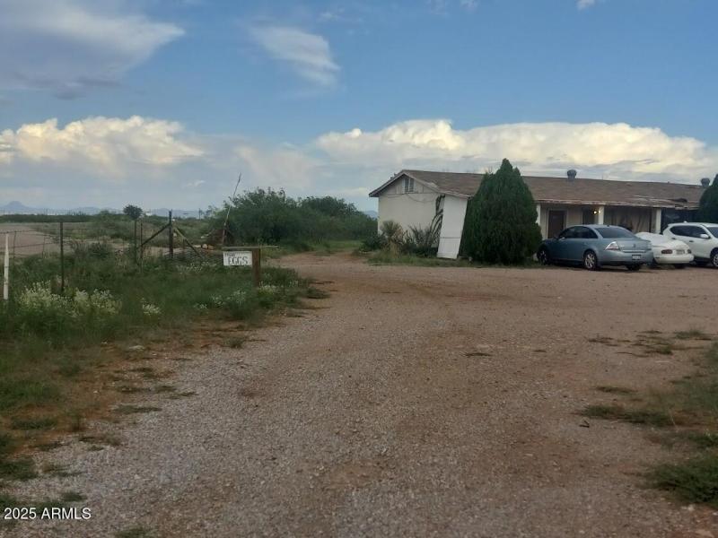 Hwy 80 property entrance