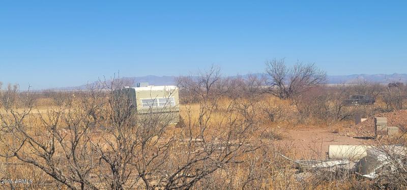 Hwy 80 another old mobile home