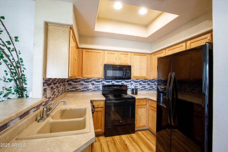 9151 W Greenway Unit 252-7