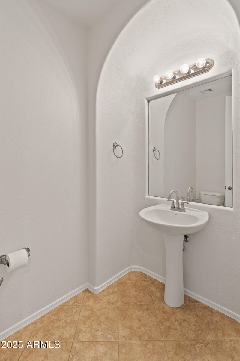 16224 S Reserve Dr-25