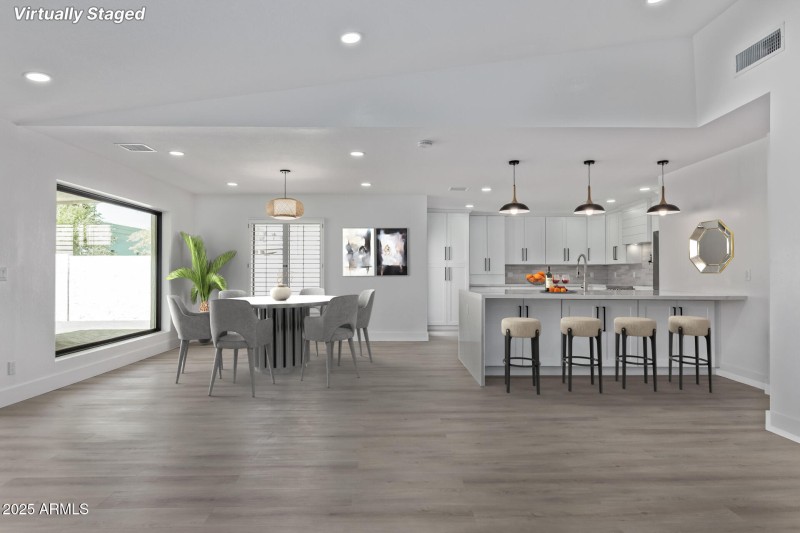 Virtual staging of dining room