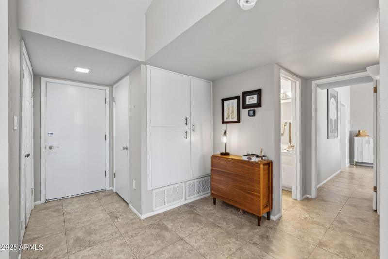 10_10851_N_Fairway10_mls