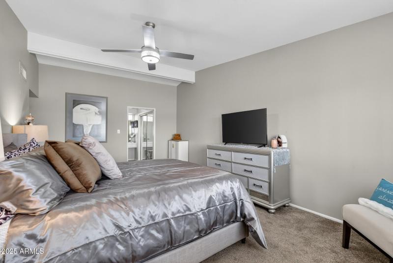 34_10851_N_Fairway34_mls