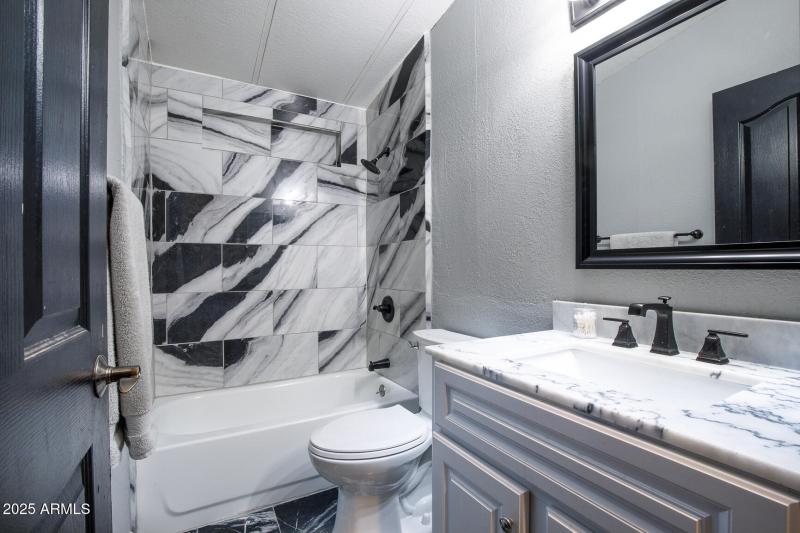 10951 N 91st Ave Space 184-16