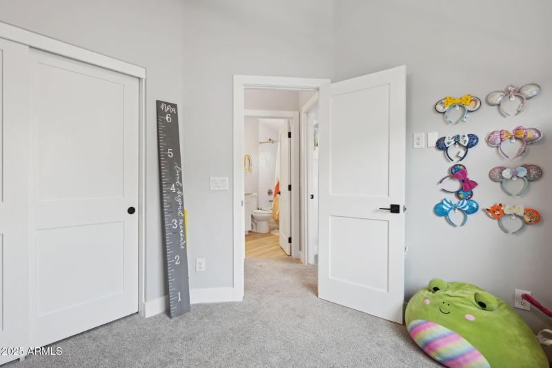 28-web-or-mls-2604-n-27th-st-1