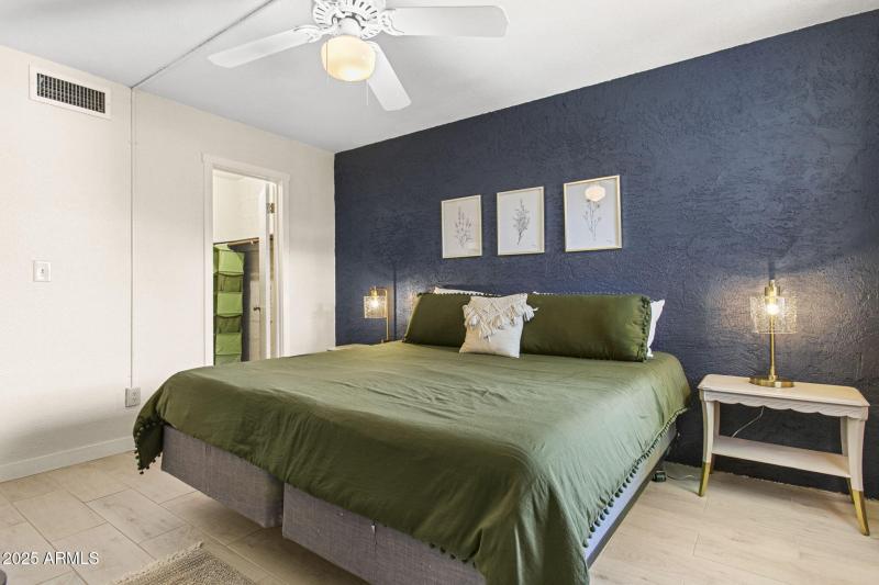 14-web-or-mls-4444-e-paradise-village-pk