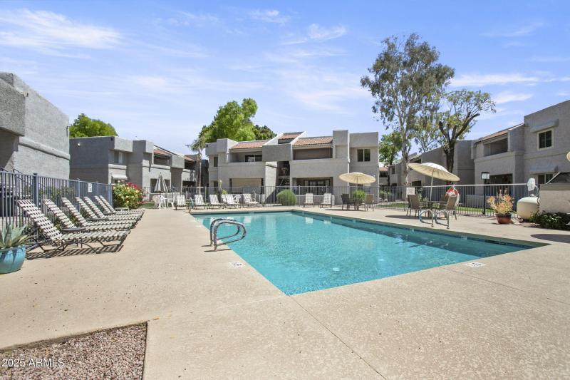 22-web-or-mls-4444-e-paradise-village-pk