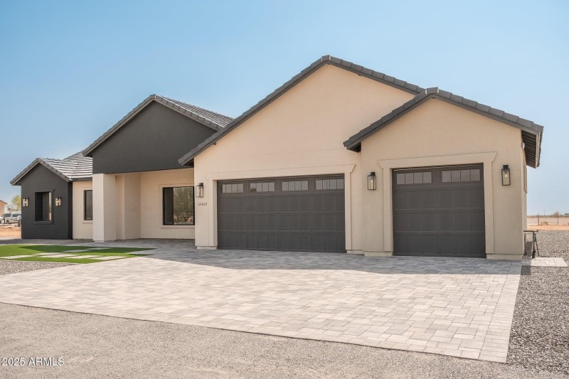 12407 N 189th Ave, 07-01 - 02