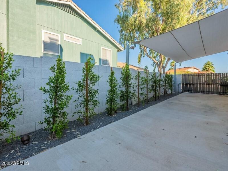 054_Side RV Storage Area