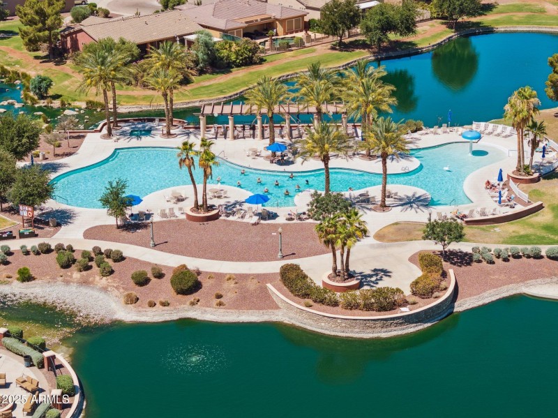 47-web-or-mls-42575-abbey-rd