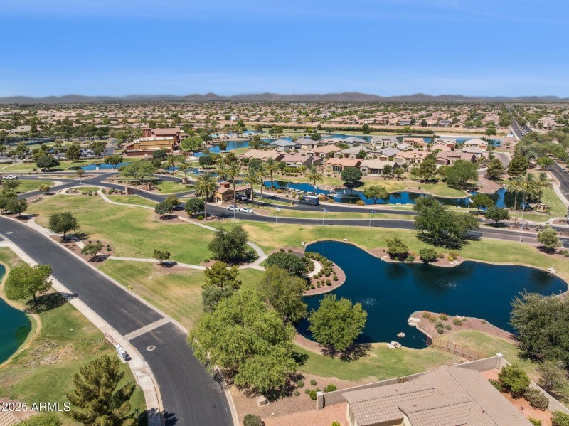 42-web-or-mls-42575-abbey-rd