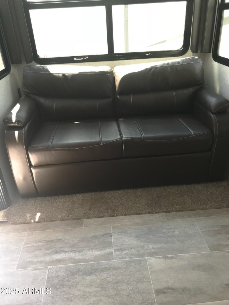 5th Wheel Leather Couch 2