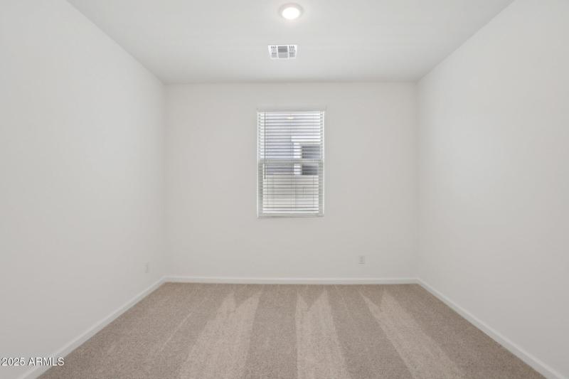 16-web-or-mls-La Senda Dr W-S0307-016