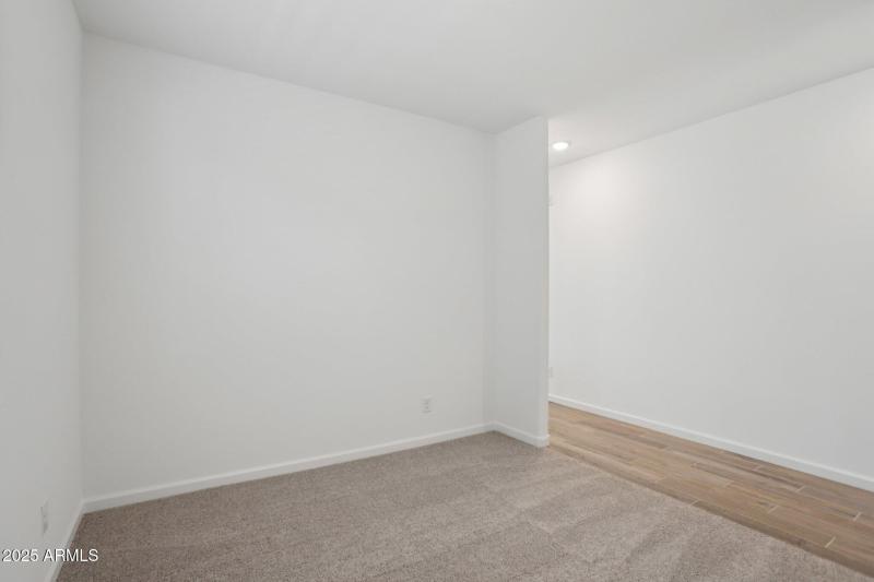 17-web-or-mls-La Senda Dr W-S0307-017