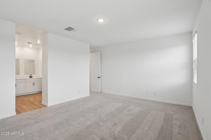 26-web-or-mls-La Senda Dr W-S0307-026