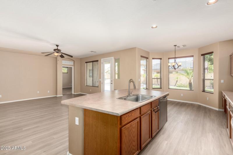17- 1452 E Saragosa St, Chandler 85225