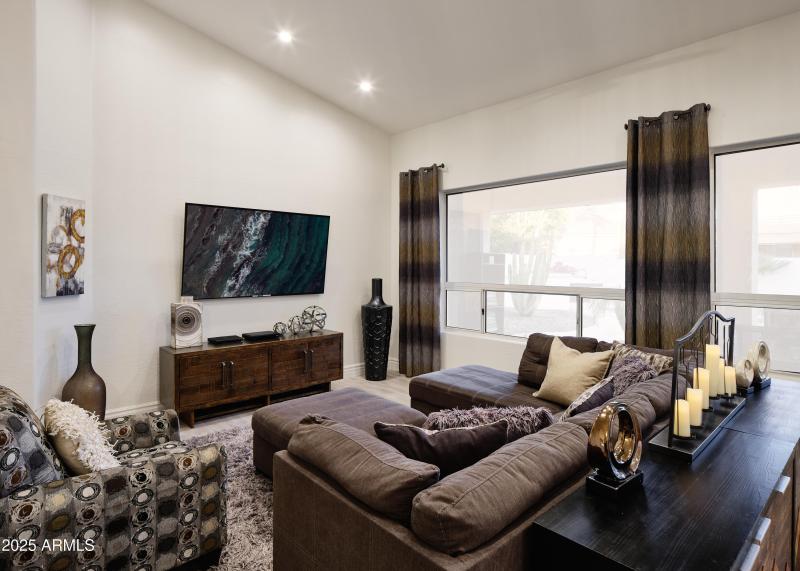 PropertyImageCo_17237N52ndSt_WEB_31