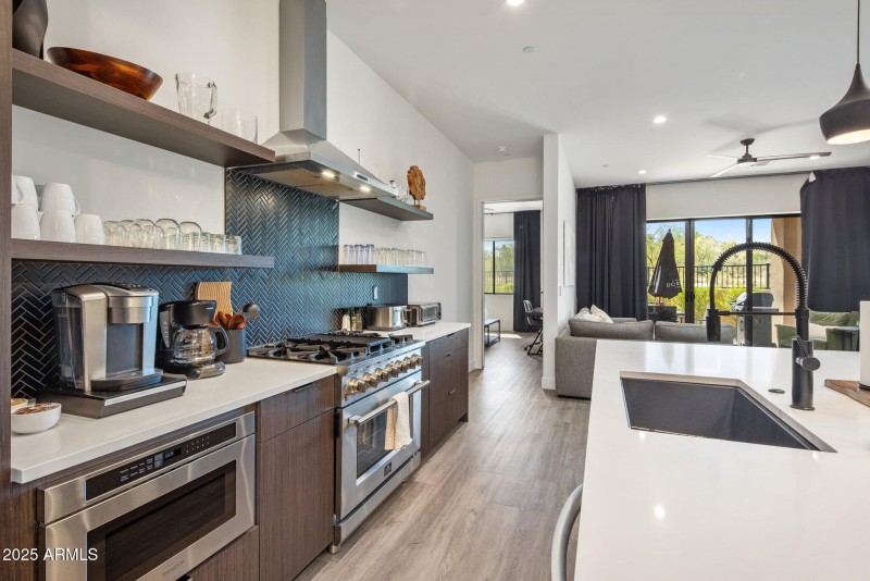 3-web-or-mls-D46A7148