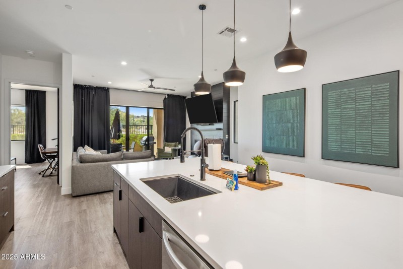 4-web-or-mls-D46A7153