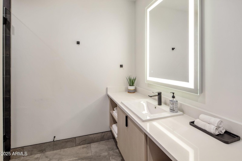 24-web-or-mls-D46A7288