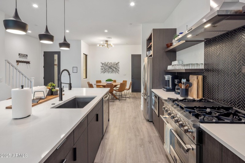 27-web-or-mls-D46A7305